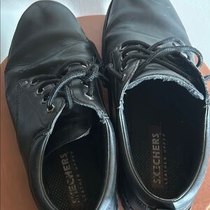 Skechers Black Leather Oxfords Classic Design